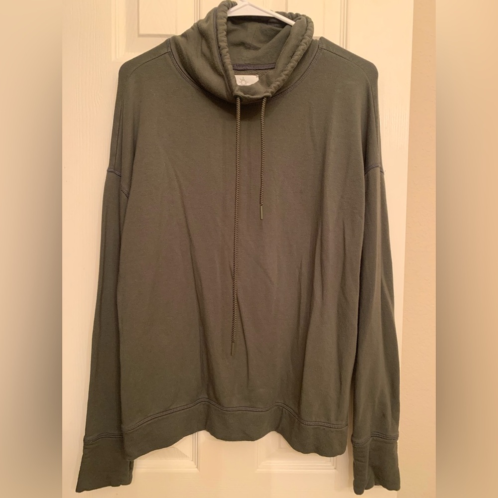 Dark Green Aerie Sweatshirt / Partial Hoodie